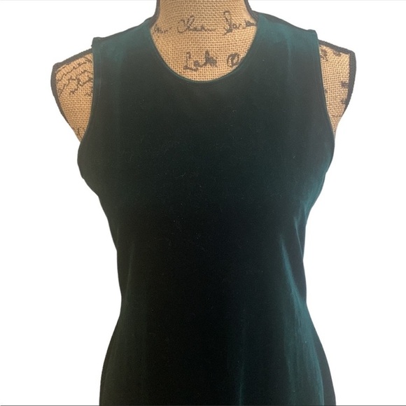 Green Velvet Sleeveless Holiday New Years Eve Fitted Dress Size M - Picture 4 of 9